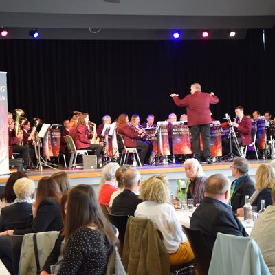 Bild vergr��ern: F�r die musikalische Untermalung sorgte der Musikzug Kaufungen.