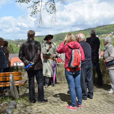 Bild vergr��ern: Vom K�nigshof zum Rittersaal f�hrte ein Rundweg mit vielen interessanten Einblicken.