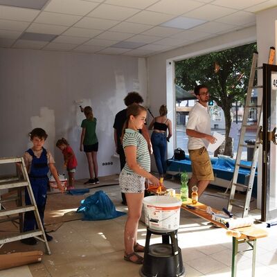Bild vergr&ouml;&szlig;ern: Das neue Jugendcafé entsteht in den Räumen der ehemaligen Bäckerei Apel in der Leipziger Straße in Oberkaufungen.