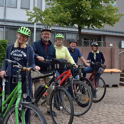 Bild vergr&ouml;&szlig;ern: Das Team Rathaus rief die Bürgerinnen und Bürger zum Mitmachen beim Kilometersammeln auf.