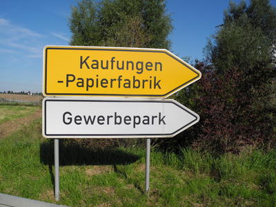 Bild vergr��ern: Trotz hoher Nachfrage stehen derzeit keine Gewerbefl�chen mehr zur Verf�gung. Die Entwicklung eines interkommunalen Gewerbegebietes bei Papierfabrik k�nnte die Zukunft von Kaufungen als Gewerbestandort sichern.