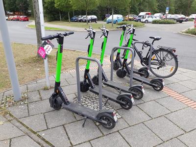 Bild vergr��ern: E-Scooter