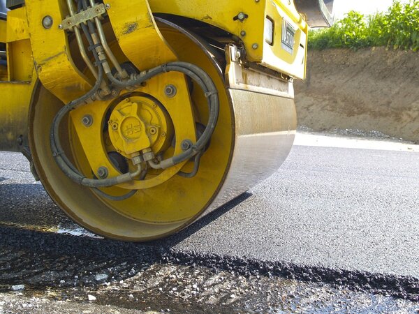 Bild vergr&ouml;&szlig;ern: Straßenbauarbeiten