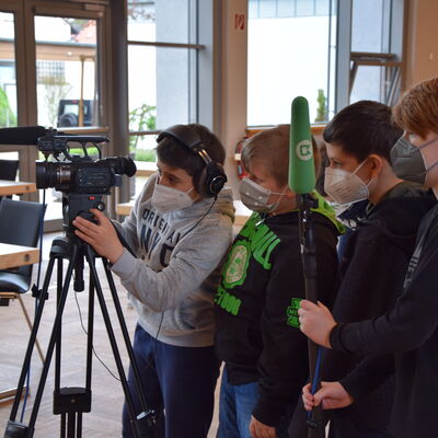 Bild vergr&ouml;&szlig;ern: Medien machen Schule