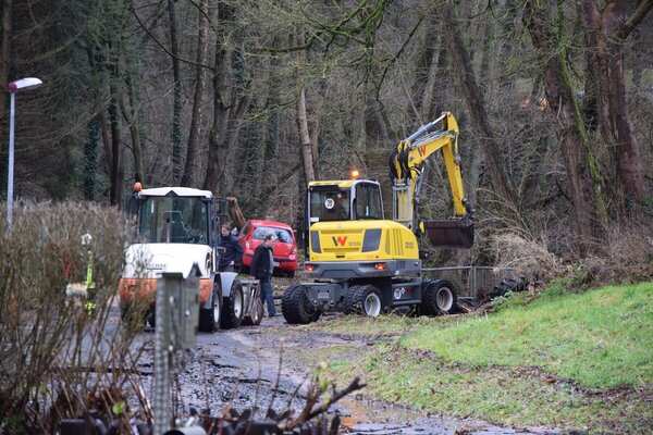 Bild vergr&ouml;&szlig;ern: &Uuml;berflutung Dautenbachstra&szlig;e