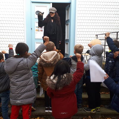Bild vergr��ern: Conny Heinz Lesung Museumsgarten