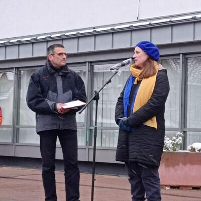 Bild vergr��ern: Katharina Reinhold stellte das Begegnungscaf� f�r Gefl�chtete vor.