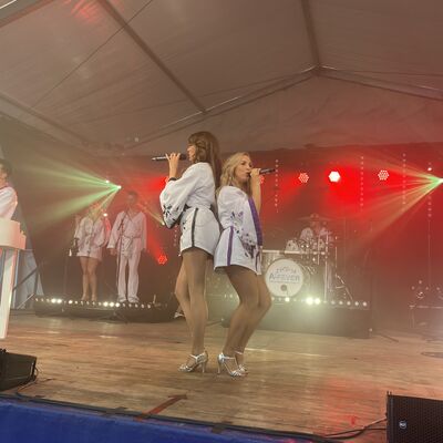 Bild vergr&ouml;&szlig;ern: Heimatfest 2022: ABBA FEVER