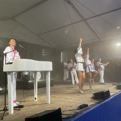 Bild vergr&ouml;&szlig;ern: Heimatfest 2022: ABBA FEVER
