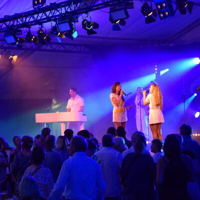 Bild vergr&ouml;&szlig;ern: Heimatfest 2022: ABBA FEVER