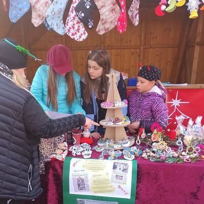 Bild vergr&ouml;&szlig;ern: Weihnachtsmarkt Niederkaufungen