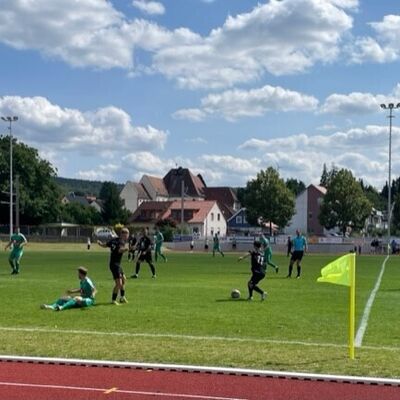 Bild vergr&ouml;&szlig;ern: Wiedereröffnung Lossetalstadion