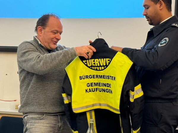 Bild vergr&ouml;&szlig;ern: Einsatzjacke BM
