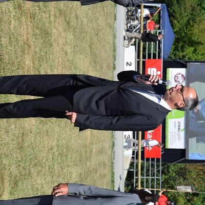 Bild vergr&ouml;&szlig;ern: Als Schirmherr begrüßte der Hessische Minister für Inneres und Sport, Peter Beuth, alle Teilnehmerinnen und Teilnehmer im Rahmen der Eröffnung.