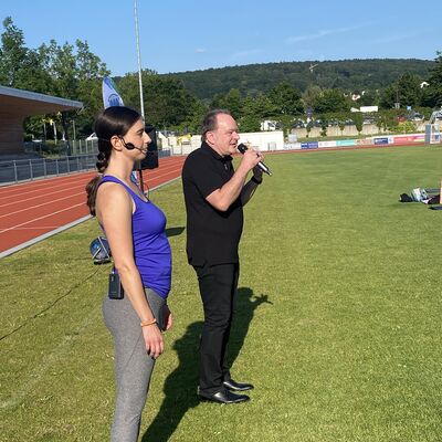 Bild vergr&ouml;&szlig;ern: Auftakt Kaufunger Yogasommer 2024