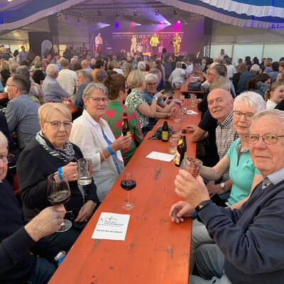 Bild vergr&ouml;&szlig;ern: IrgeNDWann Heimatfest 2024