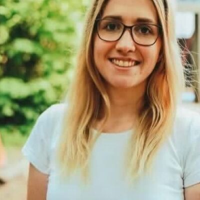 Bild vergr&ouml;&szlig;ern: Jasmin Götte Kita Feldhof hat ihre dreijährige, praxisintegrierte Ausbildung zur Erzieherin abgeschlossen.