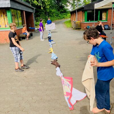 Bild vergr&ouml;&szlig;ern: Kinder und Betreuer bezogen die Ferienhäuser.