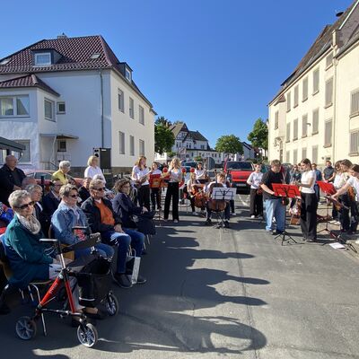 Bild vergr&ouml;&szlig;ern: Stolpersteinverlegung 2025