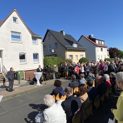 Bild vergr&ouml;&szlig;ern: Stolpersteinverlegung 2025