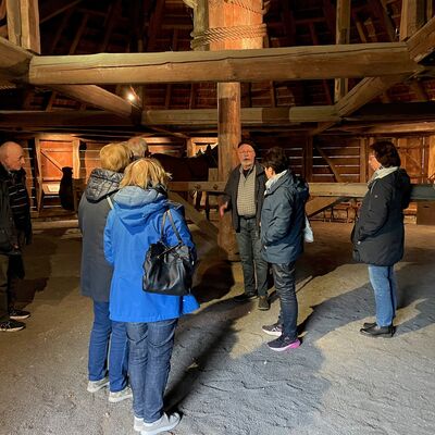 Bild vergr&ouml;&szlig;ern: Ein Programmpunkt bei den Rundgängen durch die Kunigundengemeinde war das Bergwerkmuseum Rossgang.