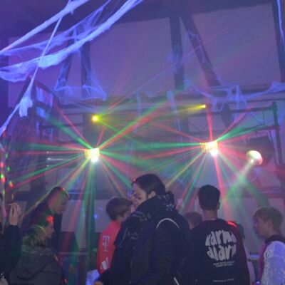 Bild vergr��ern: In der Scheune.