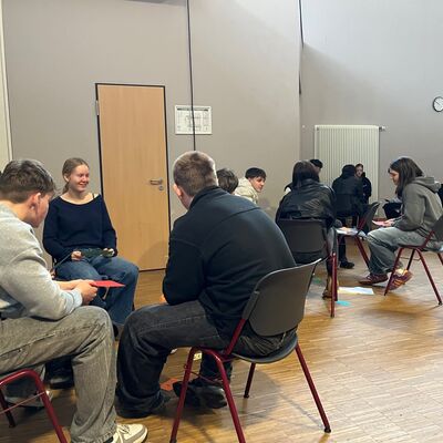 Bild vergr��ern: Nach jeder Gespr�chsrunde wurde gewechselt.