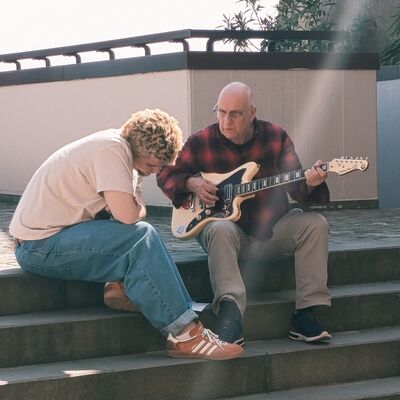 Bild vergr��ern: Einzelproben open Air vor dem Proberaum.