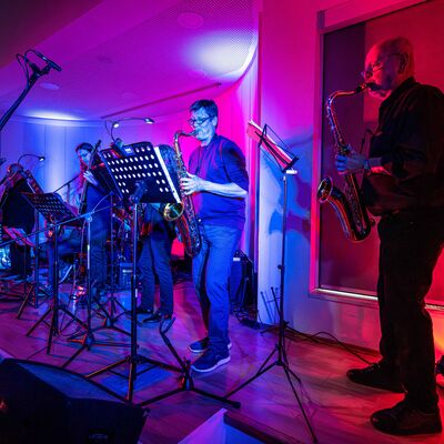 Bild vergr��ern: �Swing Connection�