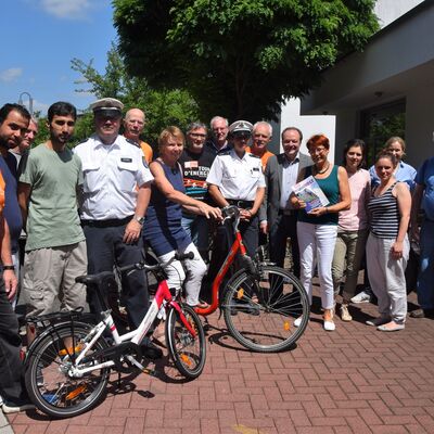 Bild vergr&ouml;&szlig;ern: Das Thema »Fahrrad« stand beim Gesundheitstag 2018 im Mittelpunkt - zahlreiche Bürgerinnen und Bürger nutzen die Gelegenheit, ihr Rad reparieren und codieren zu lassen.