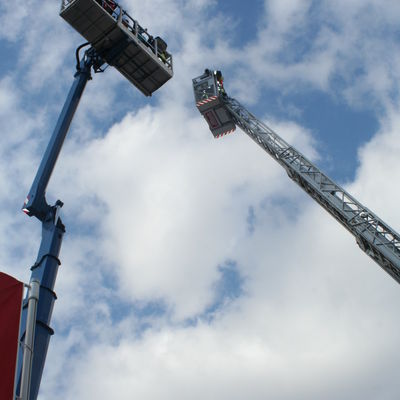 Bild vergr&ouml;&szlig;ern: Stehender Festzug Papierfabrik (144)