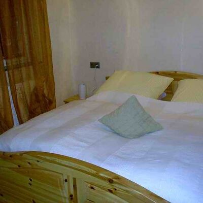 Bild vergr&ouml;&szlig;ern: Ferienwohnung_Raabe_Bett_Neu