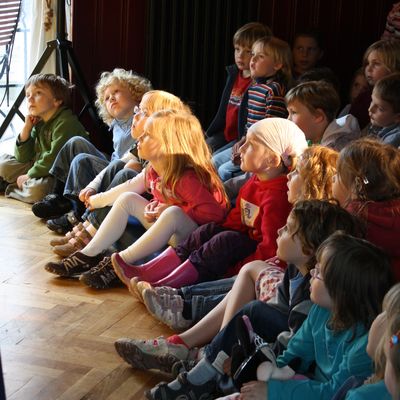 Bild vergr&ouml;&szlig;ern: Alfred im Stroh