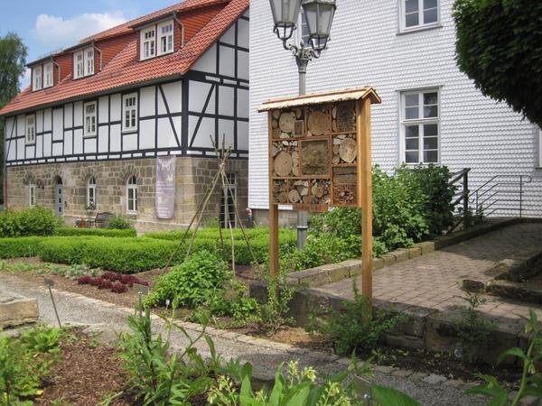 Bild vergr&ouml;&szlig;ern: Insektenhotel