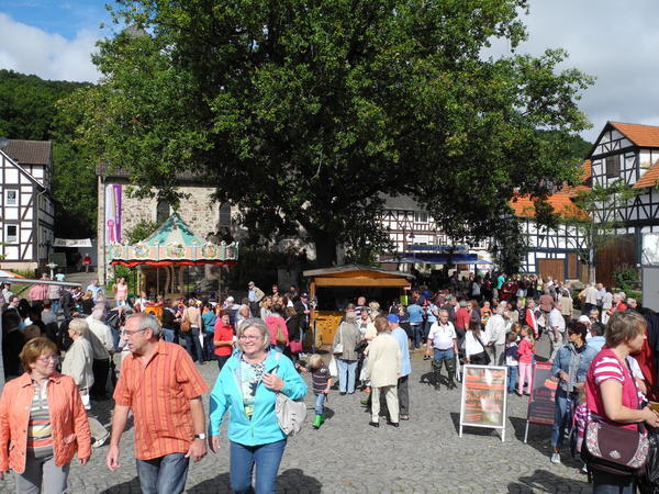 Bild vergr&ouml;&szlig;ern: Herbstmarkt