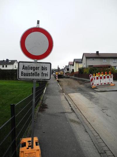 Bild vergr&ouml;&szlig;ern: Stra&szlig;enbauarbeiten