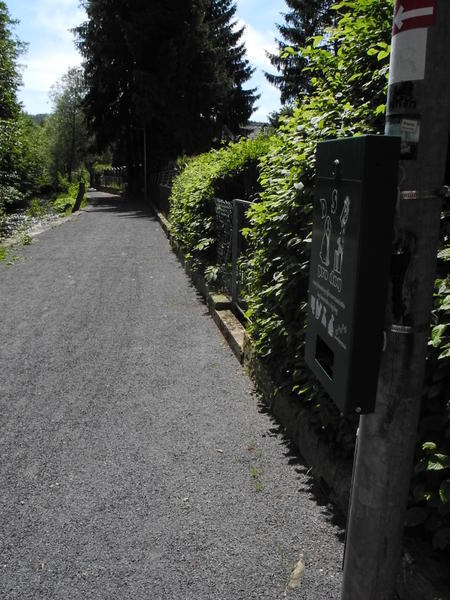 Bild vergr&ouml;&szlig;ern: Fu&szlig;weg Hinter der Weinsch&auml;nke