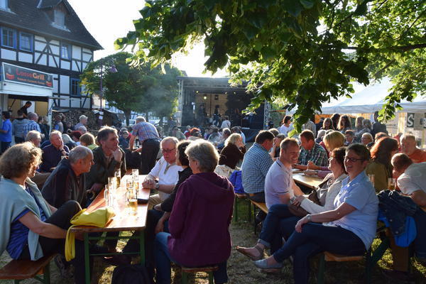Bild vergr&ouml;&szlig;ern: Dorftage