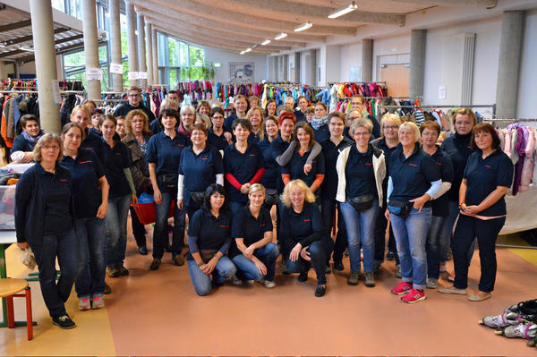 Bild vergr&ouml;&szlig;ern: Kinderkleiderb&ouml;rse