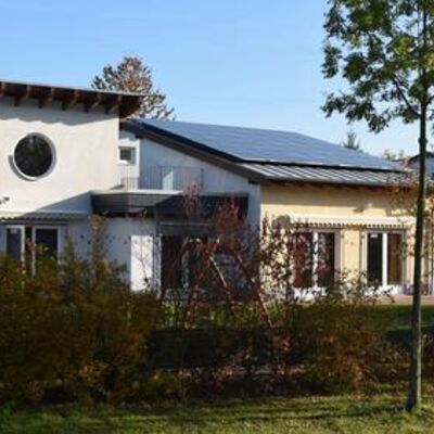 Bild vergr&ouml;&szlig;ern: Außenansicht der Kindertagesstätte Kunterbunt