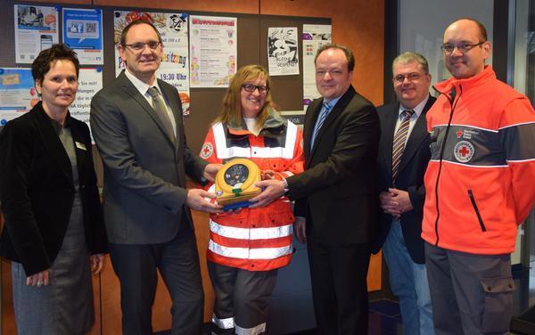 Bild vergr&ouml;&szlig;ern: Defibrillatoren