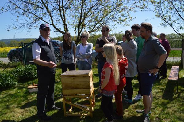 Bild vergr&ouml;&szlig;ern: Bienenlehrpfad