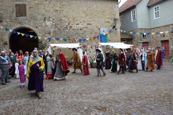 Bild vergr&ouml;&szlig;ern: Mittelaltermarkt im Stiftshof