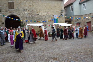 Bild vergrößern: Mittelaltermarkt im Stiftshof