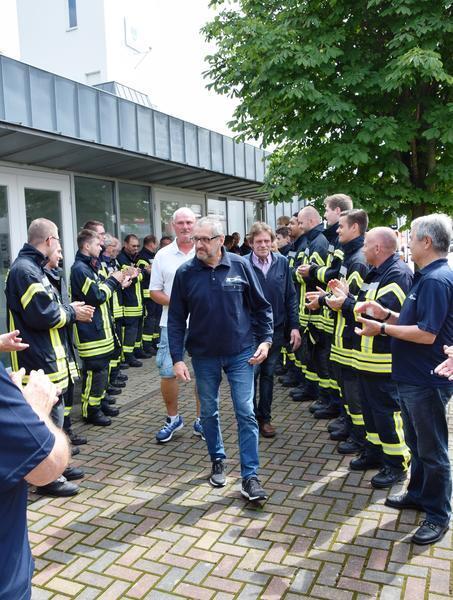Bild vergr&ouml;&szlig;ern: FeuerwehrEhrung