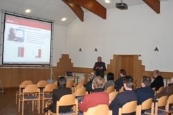 Bild vergr&ouml;&szlig;ern: Haustage_2