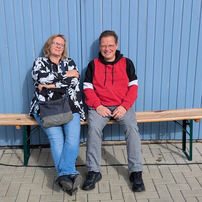 Bild vergr&ouml;&szlig;ern: Die Familie Leonhardt aus Detmold, stolze Gewinner des Kaufunger Bandes.