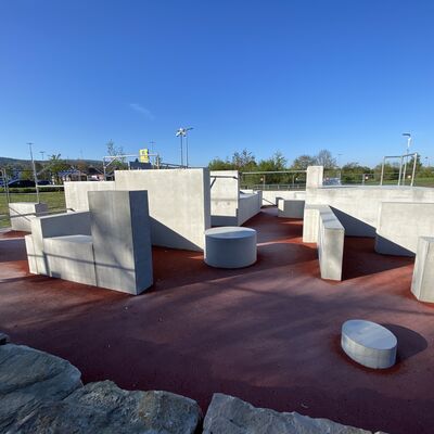 Bild vergr&ouml;&szlig;ern: Parkouanlage