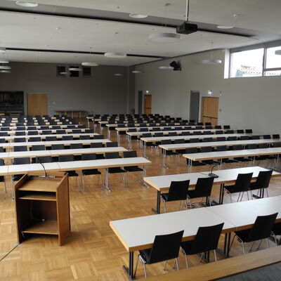 Bild vergr&ouml;&szlig;ern: Großer Saal Bürgerhaus Kaufungerwald