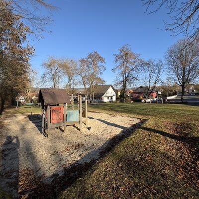 Bild vergr&ouml;&szlig;ern: Spielplatz Allendorfer Straße
